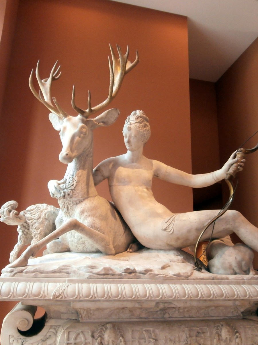 The Louvre Museum, Paris –&nbsp;Statues